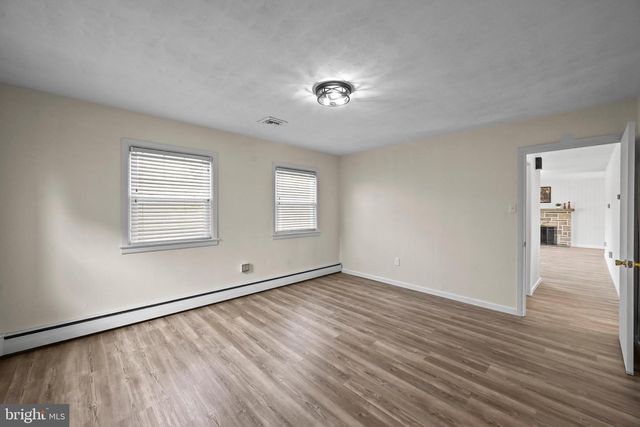 1112 HANOVER RD, York, PA 17408