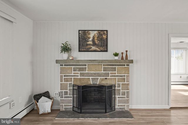 1112 HANOVER RD, York, PA 17408