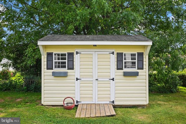 1112 HANOVER RD, York, PA 17408