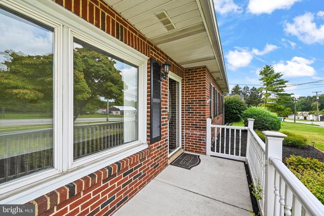 1112 HANOVER RD, York, PA 17408