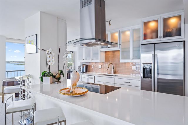 5510 N Ocean Drive 11b, Singer Island, FL 33404