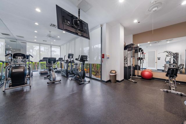 5510 N Ocean Drive 11b, Singer Island, FL 33404