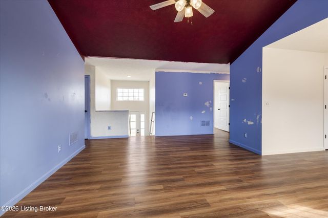 107 Greenwell, Lebanon Junction, KY 40150