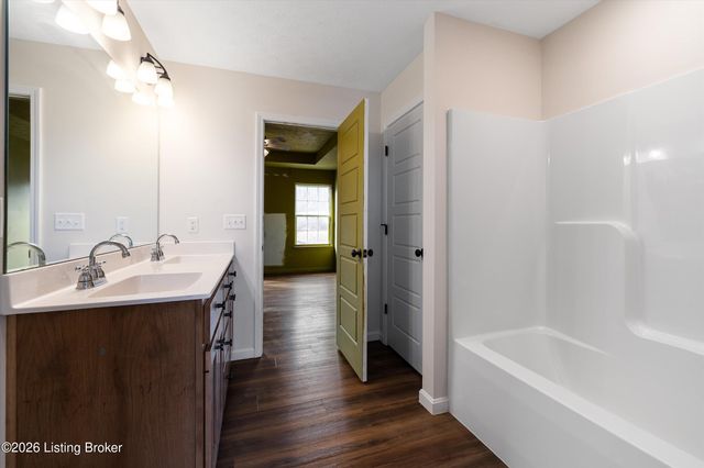 107 Greenwell, Lebanon Junction, KY 40150