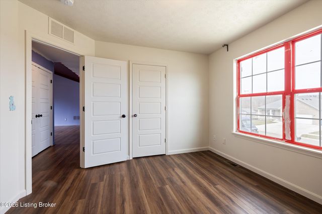 107 Greenwell, Lebanon Junction, KY 40150