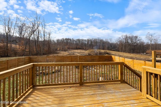 107 Greenwell, Lebanon Junction, KY 40150