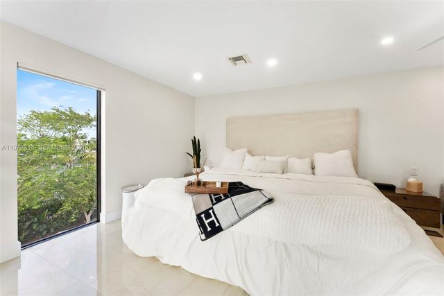 76 Isle Of Venice Drive H, Fort Lauderdale, FL 33301