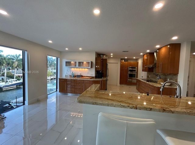 76 Isle Of Venice Drive H, Fort Lauderdale, FL 33301