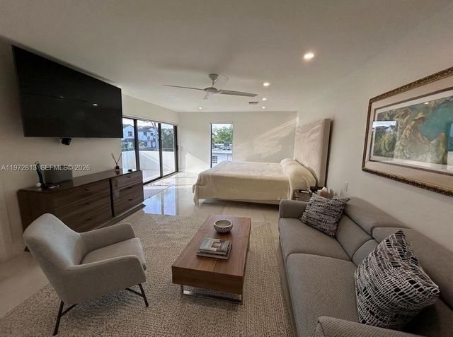 76 Isle Of Venice Drive H, Fort Lauderdale, FL 33301