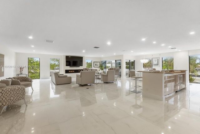 76 Isle Of Venice Drive H, Fort Lauderdale, FL 33301