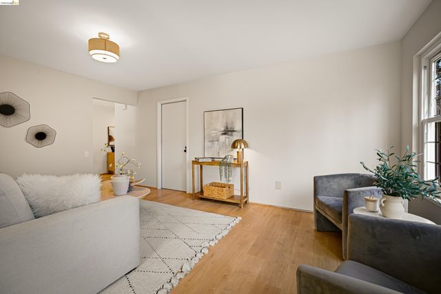 10 Clear Water Ct, Richmond, CA 94803