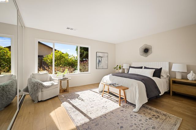 10 Clear Water Ct, Richmond, CA 94803