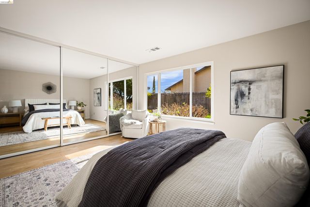 10 Clear Water Ct, Richmond, CA 94803