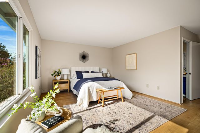 10 Clear Water Ct, Richmond, CA 94803