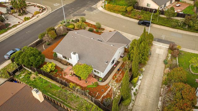 10 Clear Water Ct, Richmond, CA 94803