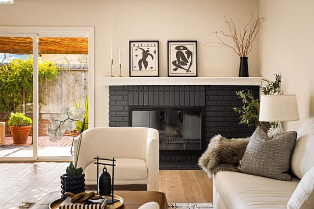 10 Clear Water Ct, Richmond, CA 94803