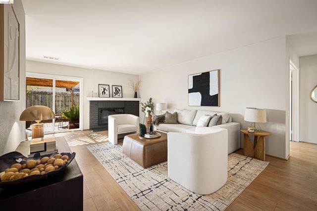 10 Clear Water Ct, Richmond, CA 94803