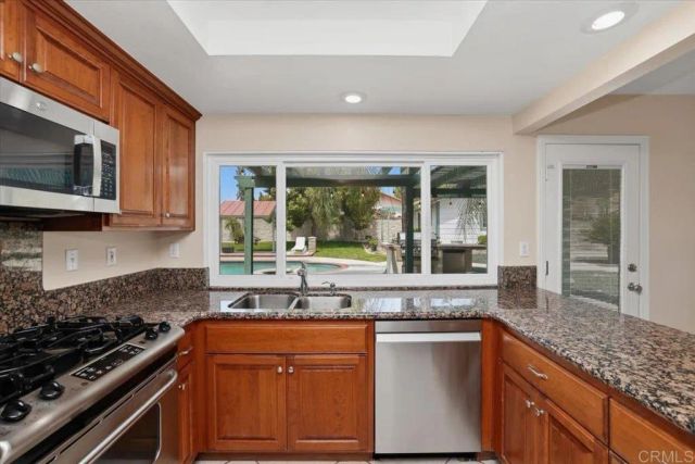6995 Mission Grove Parkway North, Riverside, CA 92506