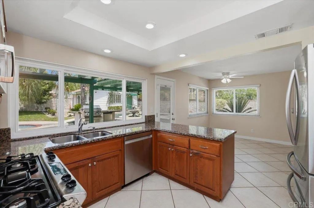 6995 Mission Grove Parkway North, Riverside, CA 92506