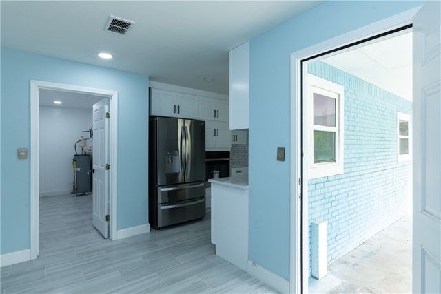 619 Oakwood Ave, Waycross, GA 31501