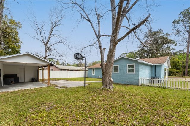 619 Oakwood Ave, Waycross, GA 31501