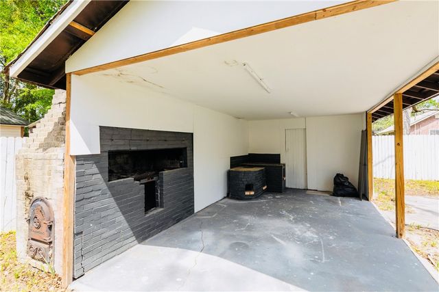 619 Oakwood Ave, Waycross, GA 31501