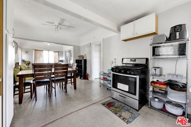 1166 W 39th Place, Los Angeles, CA 90037