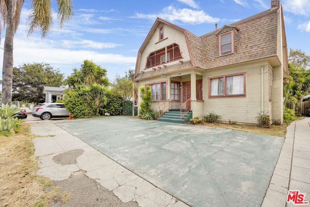 1166 W 39th Place, Los Angeles, CA 90037