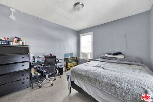 1166 W 39th Place, Los Angeles, CA 90037