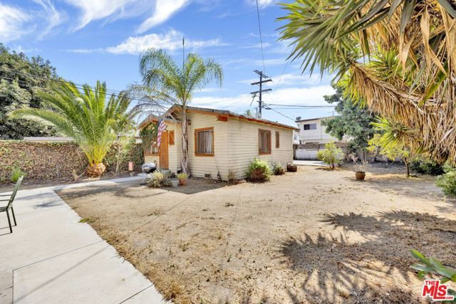 1166 W 39th Place, Los Angeles, CA 90037