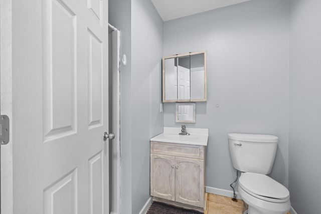 2009 Parkside Dr SW, Minot, ND 58701