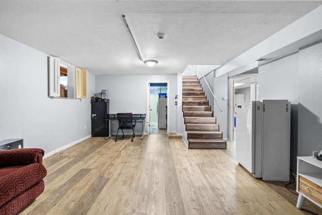 2009 Parkside Dr SW, Minot, ND 58701