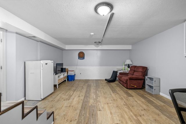 2009 Parkside Dr SW, Minot, ND 58701