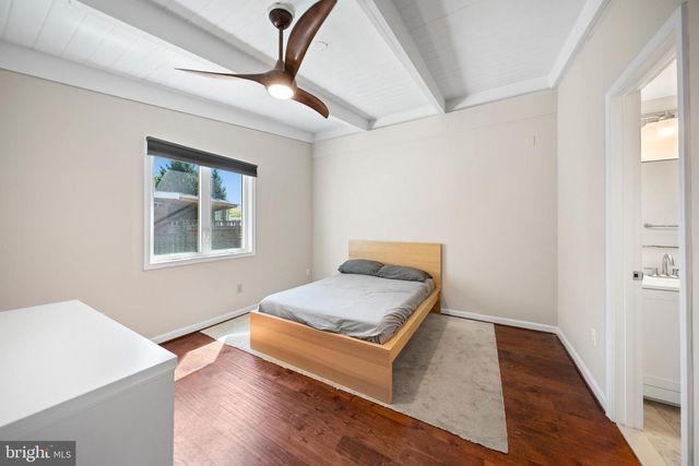 7113 CAROL LN, Falls Church, VA 22042