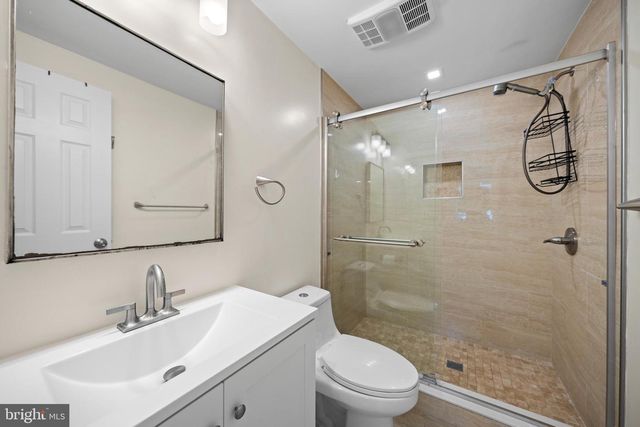 7113 CAROL LN, Falls Church, VA 22042
