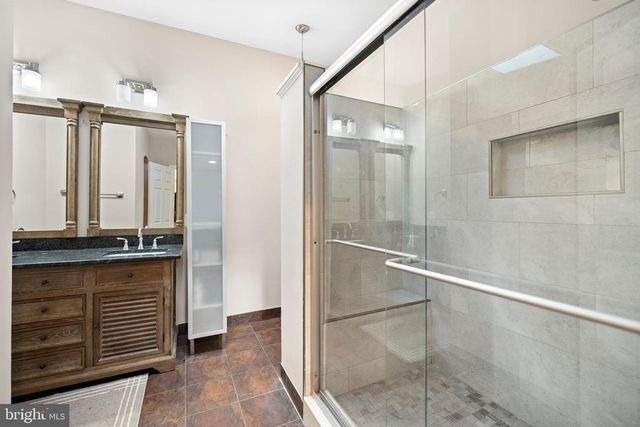 7113 CAROL LN, Falls Church, VA 22042