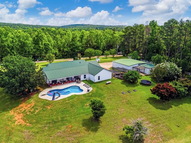 1766 Ll Revell Road, Manchester, GA 31816