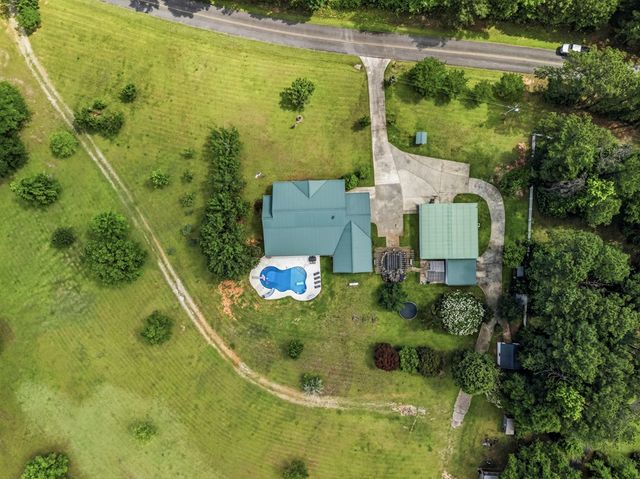 1766 Ll Revell Road, Manchester, GA 31816