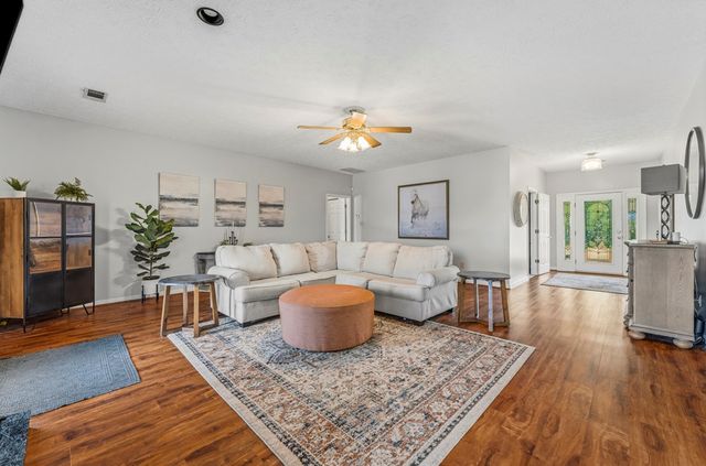 1766 Ll Revell Road, Manchester, GA 31816