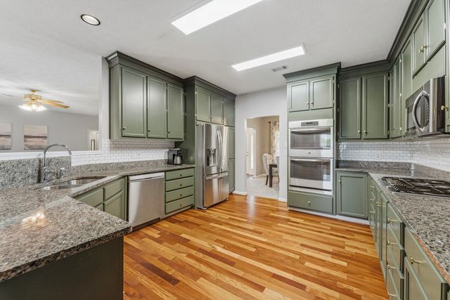 1766 Ll Revell Road, Manchester, GA 31816
