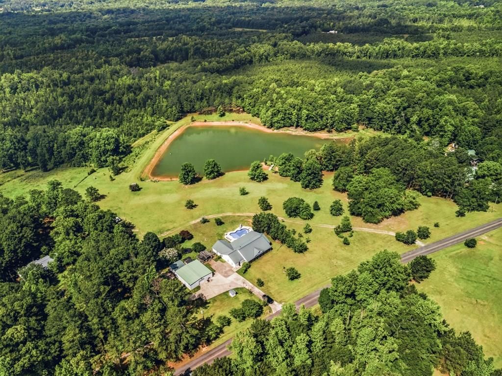 1766 Ll Revell Road, Manchester, GA 31816