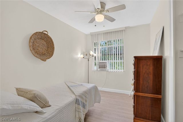 1189 6th LN N, Naples, FL 34102