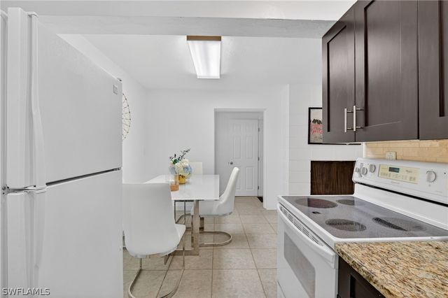 1189 6th LN N, Naples, FL 34102