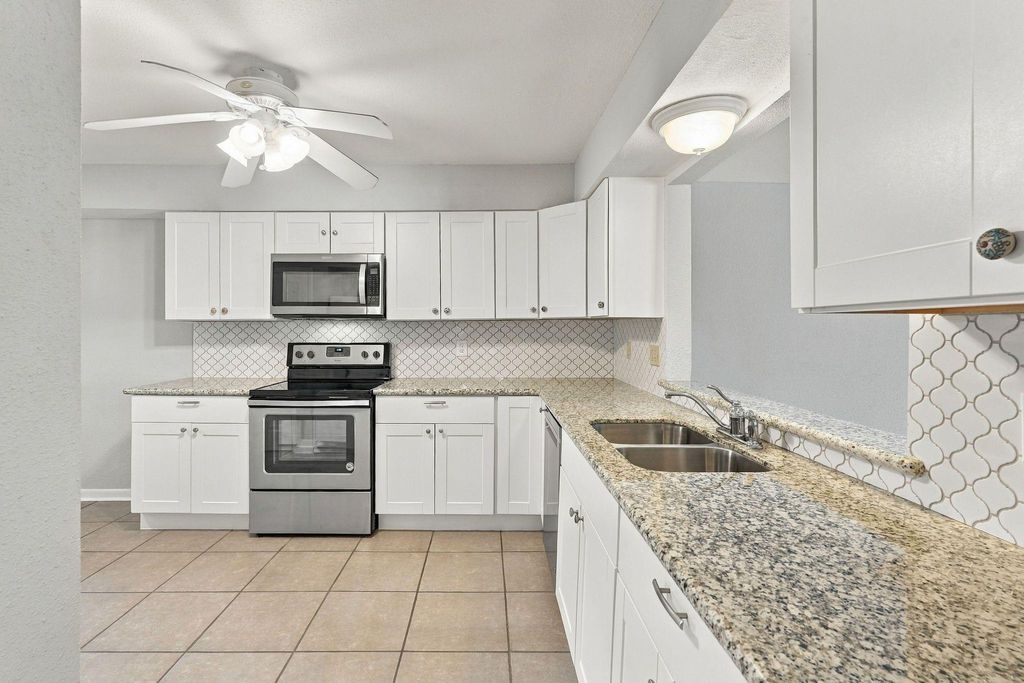7391 Antoine Drive, Houston, TX 77088