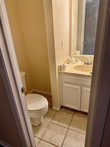 2010 Westkendal Lane, Arlington, TX 76015