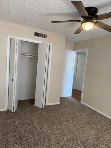 2010 Westkendal Lane, Arlington, TX 76015