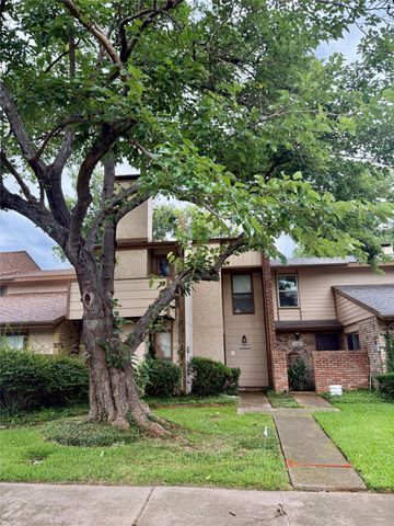 2010 Westkendal Lane, Arlington, TX 76015
