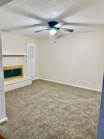 2010 Westkendal Lane, Arlington, TX 76015