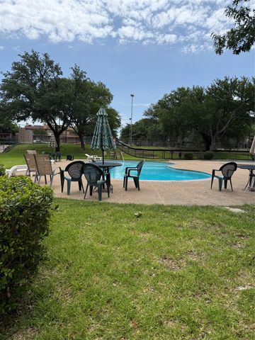 2010 Westkendal Lane, Arlington, TX 76015