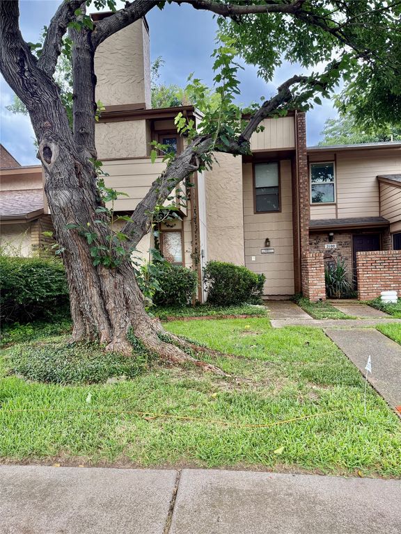 2010 Westkendal Lane, Arlington, TX 76015